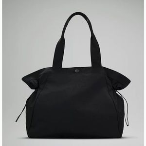 Lululemon Side Cinch Shoppers Tote Bag 18L Black NWT😎Summer Special